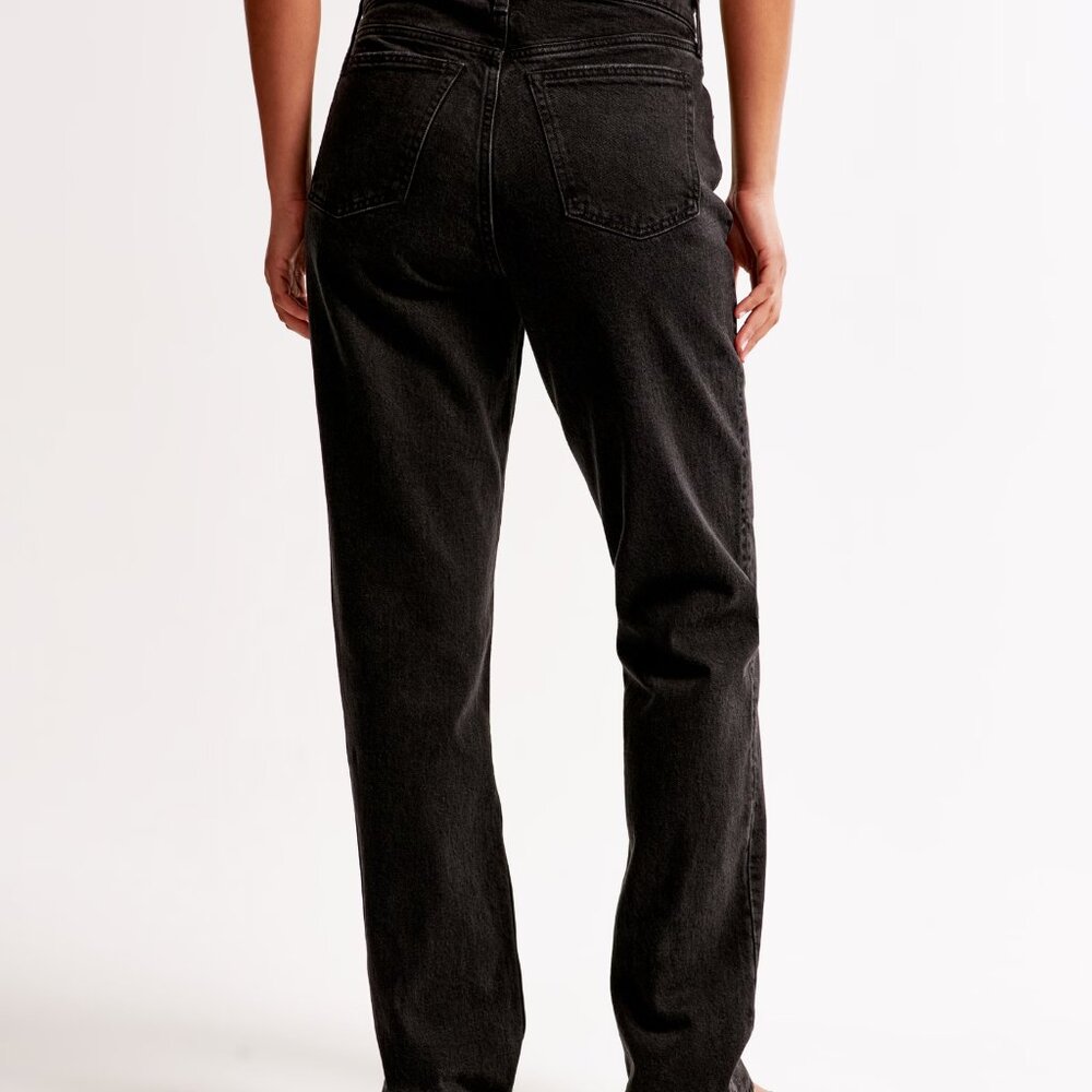 Abercrombie & Fitch Straight Leg Jeans in Black Wash - Picture 5 of 8